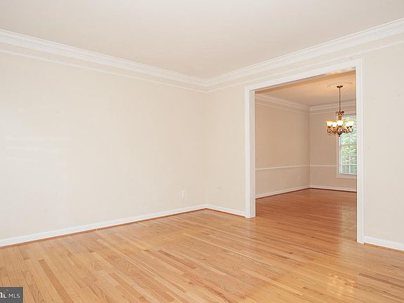 4th image of 6108 Lemon Thyme Dr