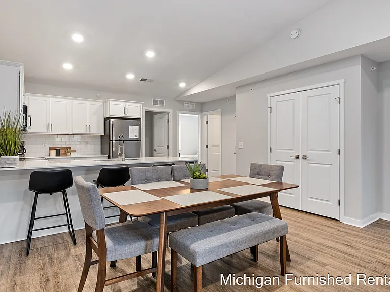 4322 Pine Forest Blvd NE #11 — Photo 6