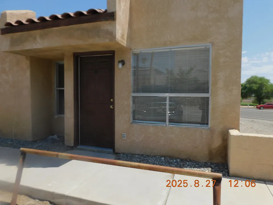 360 S 1st Ave #8