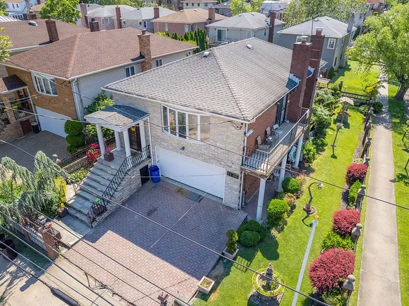 11-06 130th St, College Point, NY 11356