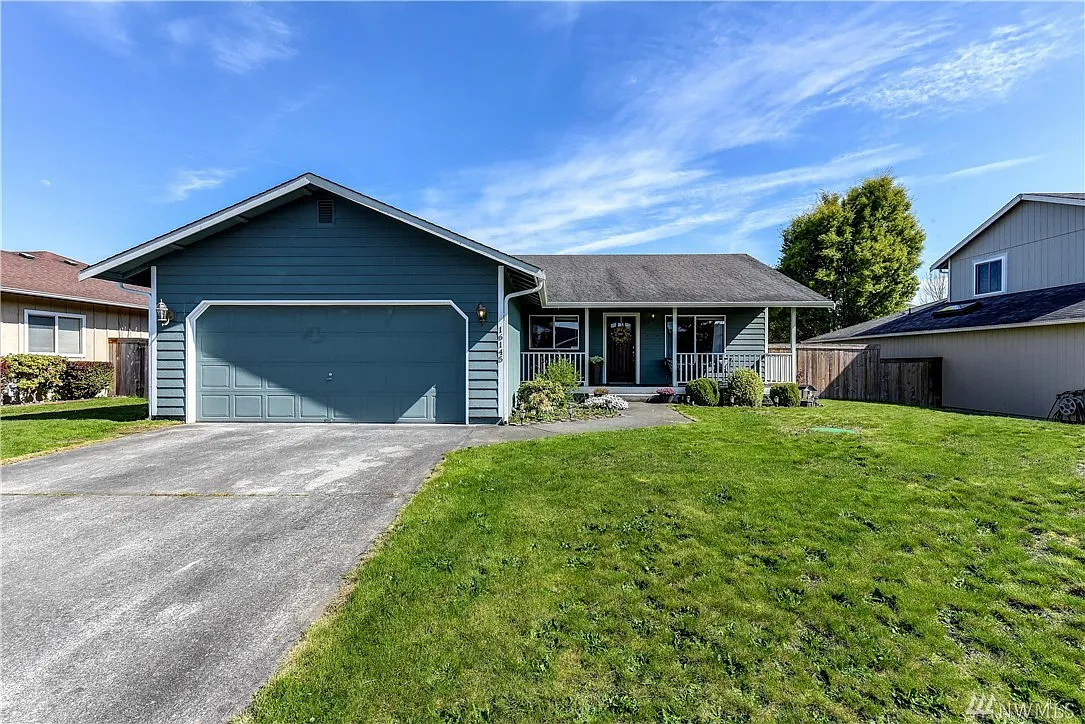 16145 Prairie Creek Loop SE photo 1