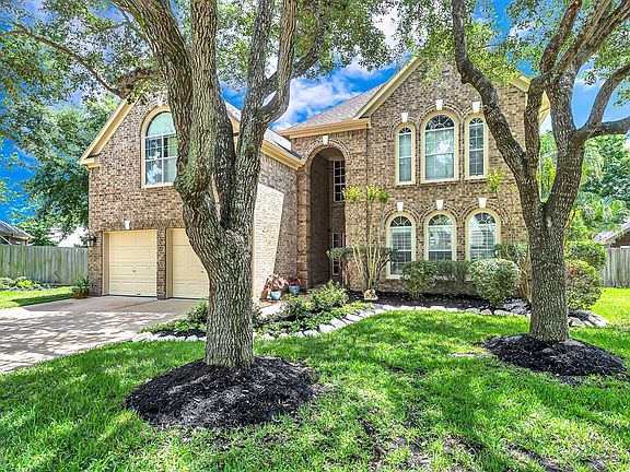 3rd image of 1351 Blackheath Ct