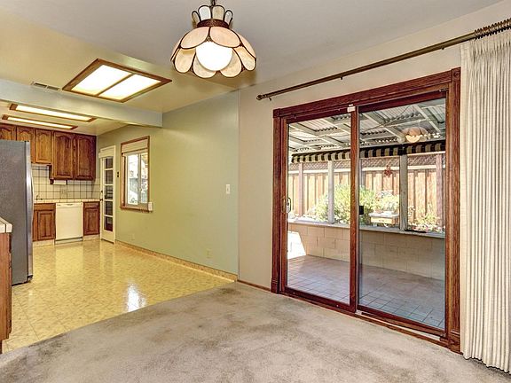 5th image of 3117 Hilary Dr