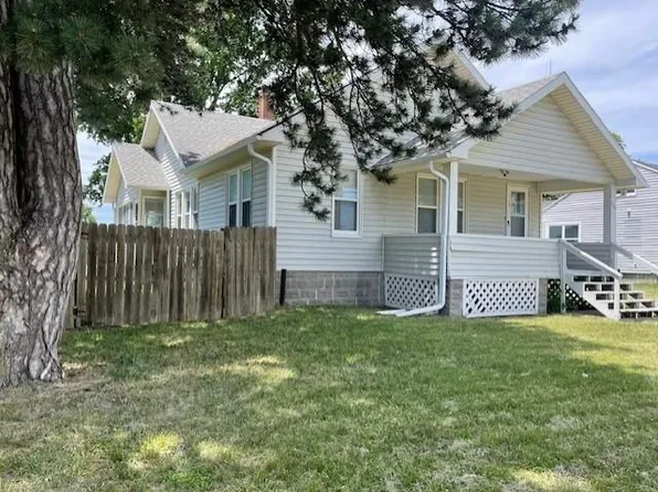 910 S Main St, Maryville, MO 64468