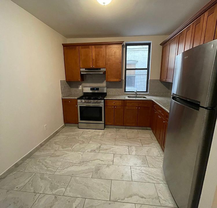 1st image of 30-39 33rd St #2