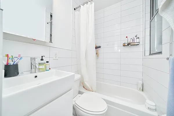 Rented by Living New York | media 9