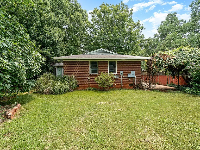 4344 University Dr — Photo 16