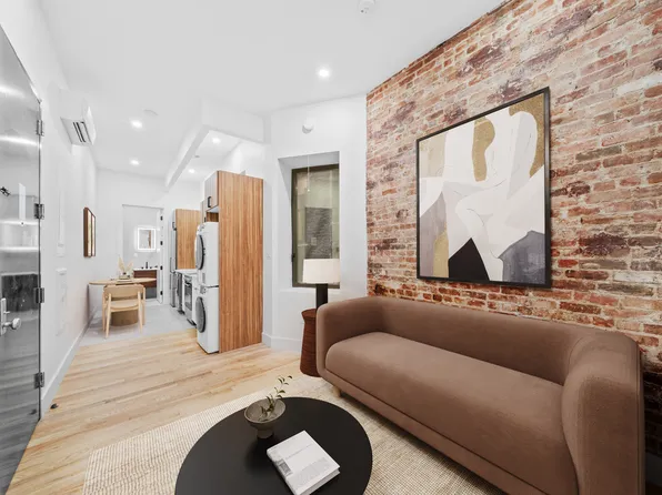 452 West 36th Street image 1 of 7