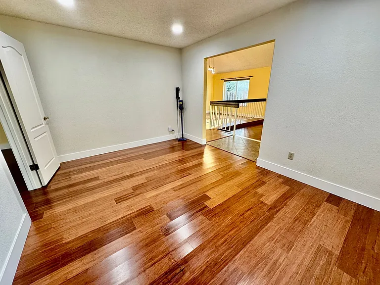 5477 Hackney Ln — Photo 36