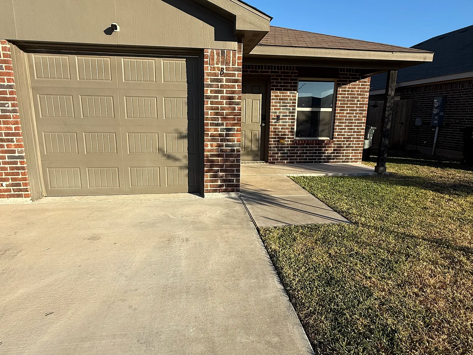 1104 Barbara Jordan St — Photo 1
