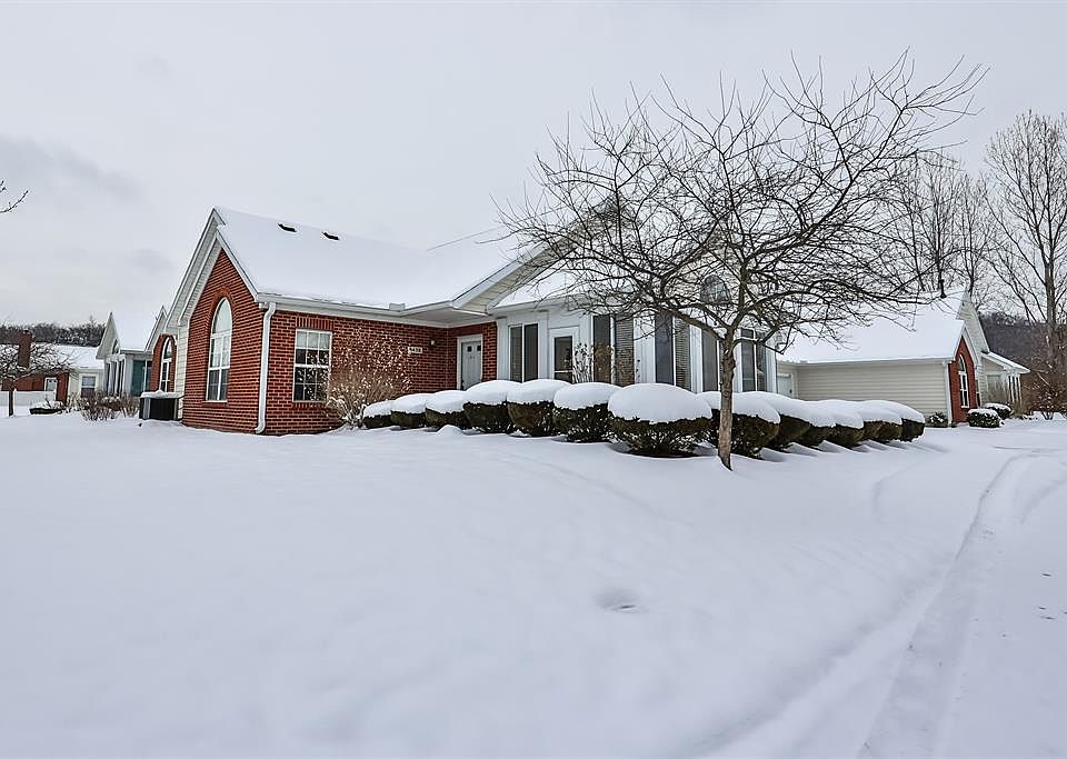 1st image of 8438 Woodreed Dr #12
