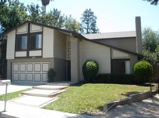 26078 Redbluff Dr, Calabasas, CA 91302