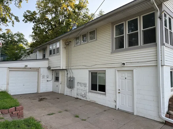 908 Harrington Ave #2, Bellevue, NE 68005