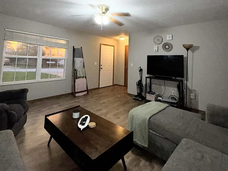 1802-1804 Laurel Hill Pl — Photo 9