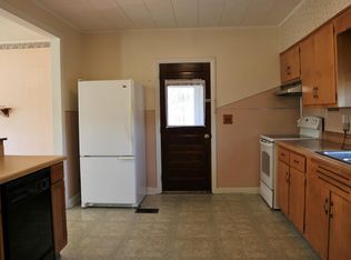 148 Park St, Orono, ME 04473