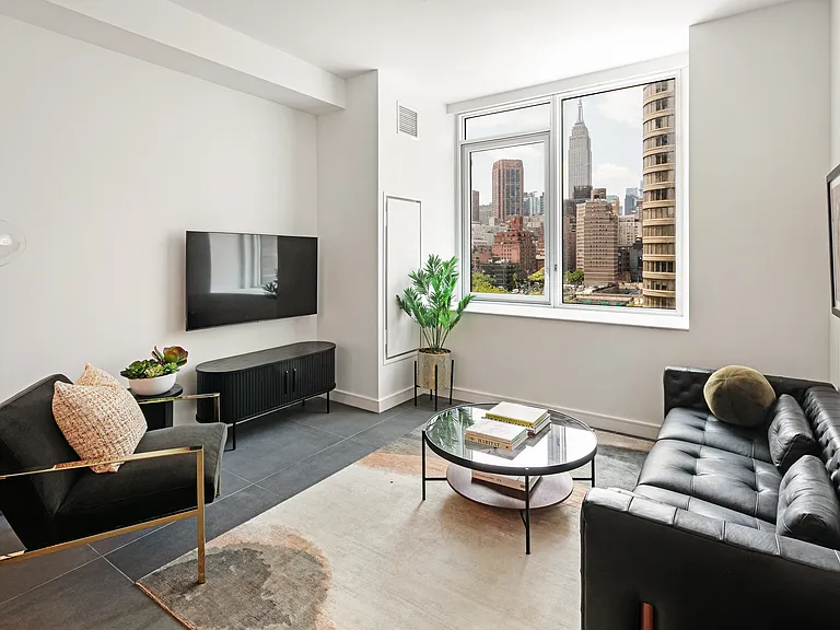 650 1st Ave #6J — Photo 1