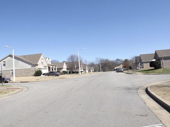 4th image of 5705 Sycamore Woods Dr