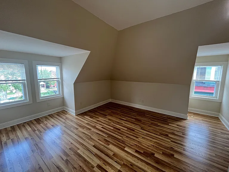 211 Amber St #2 — Photo 28