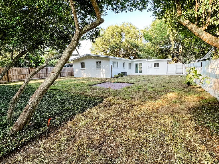 1300 Bennett Rd — Photo 31