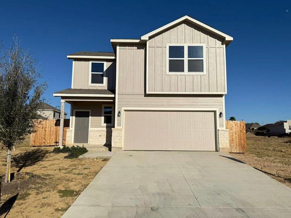 1st image of 11209 Cantabria Dr