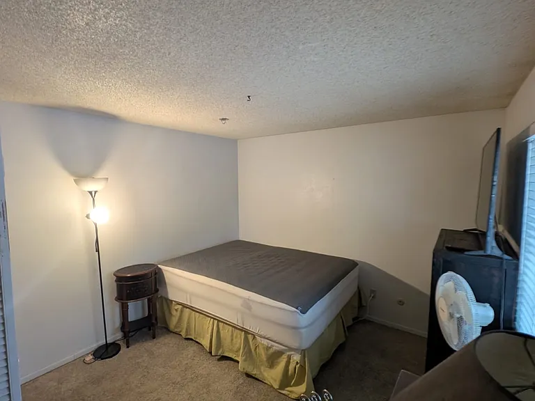 592 S Everett Ct — Photo 8