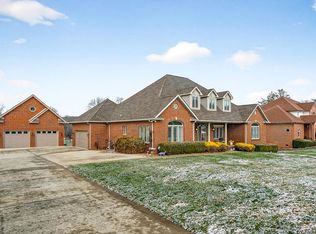 936 N Plantation Dr, Cookeville, TN 38506