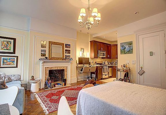 3rd image of 47 W 90th St APT 9