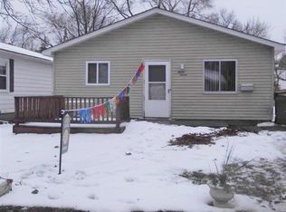 37 E Hopkins Ave, Pontiac, MI