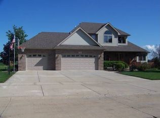 715 E Knights Rd, Sandwich, IL 60548