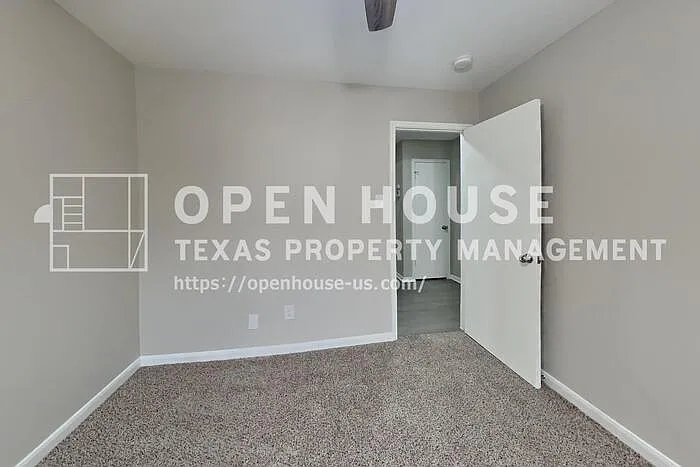 28811 Stapleford St — Photo 14