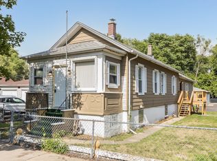 454 S Desplaines St, Joliet, IL 60436