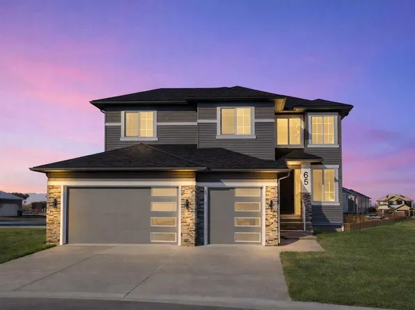 65 SE Lakes Estates Cir, Strathmore, AB T1P 0B6