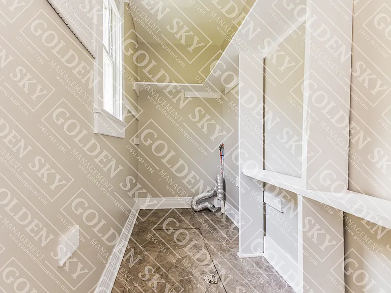 316 N Vine St — Photo 16