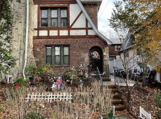 3525 190th St, Flushing, NY 11358