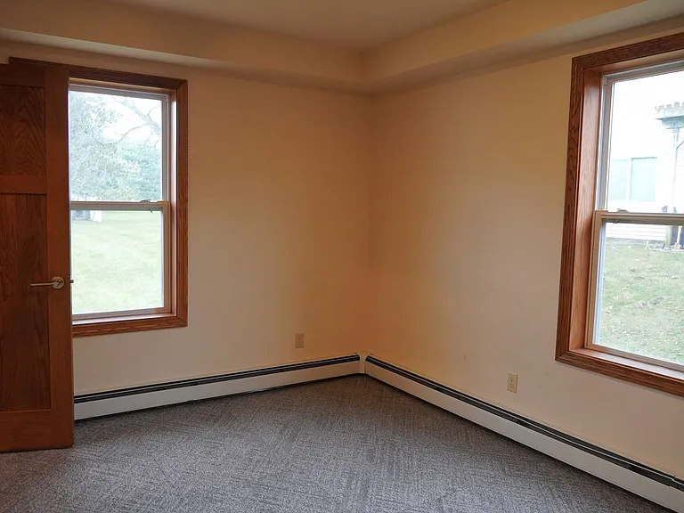 100 Bothne Dr — Photo 37