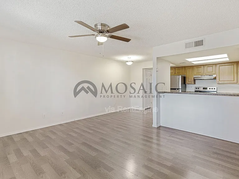 3810 N Maryvale Pkwy #1050 — Photo 3