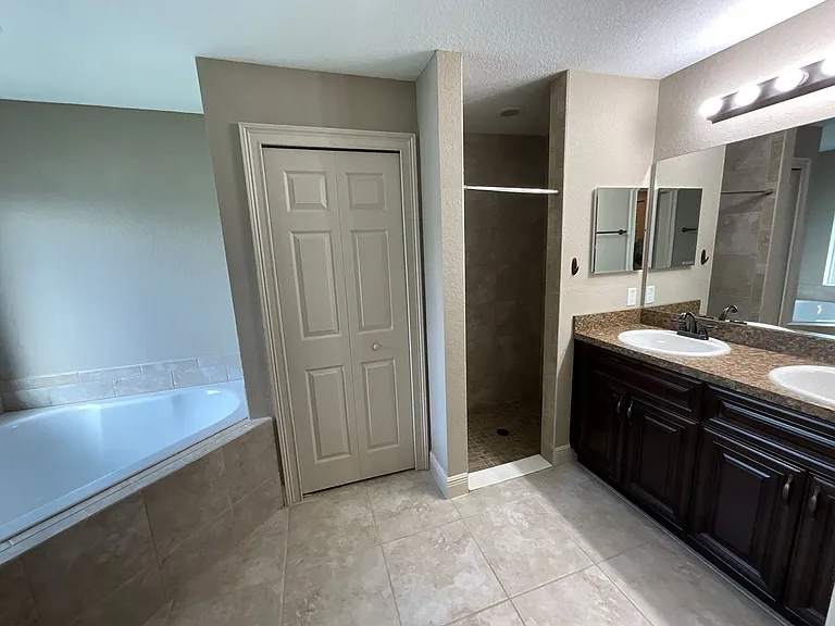 455 Marion Oaks Ln — Photo 13