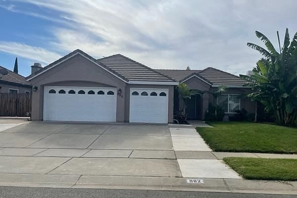 1st image of 982 Skyline Dr