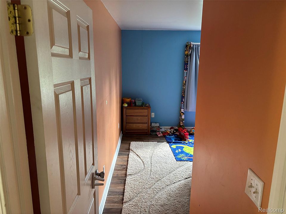 21601 Holly St, photo 21