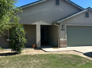 1128 E Vine Ct, Visalia, CA 93292
