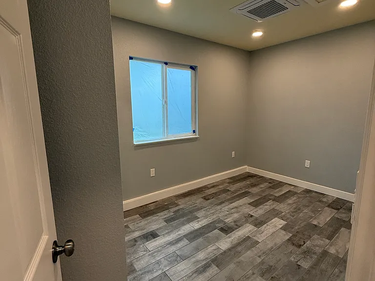 737 Walnut St — Photo 14