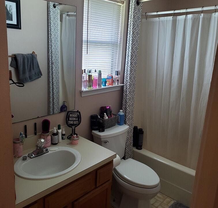 2nd image of 1301 Bluewater Dr