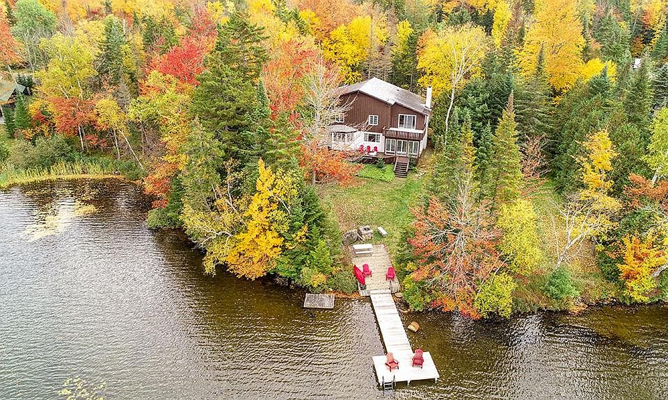 1st image of 338 Mirror Lake Dr