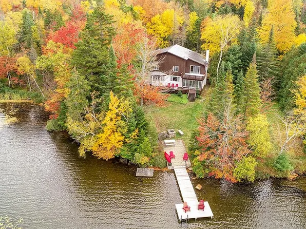 338 Mirror Lake Dr, Lake Placid, NY 12946
