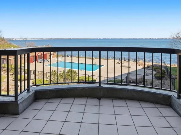 3 Seal Harbor Rd APT 342, Winthrop, MA 02152