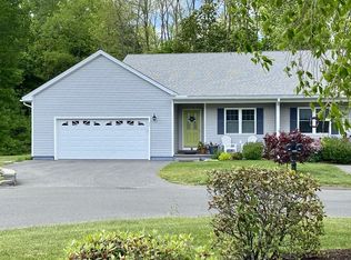 71 Silver Crest Ln #28, Greenfield, MA 01301