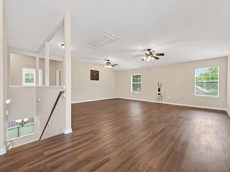 10427 Lyndon Meadows Dr — Photo 22