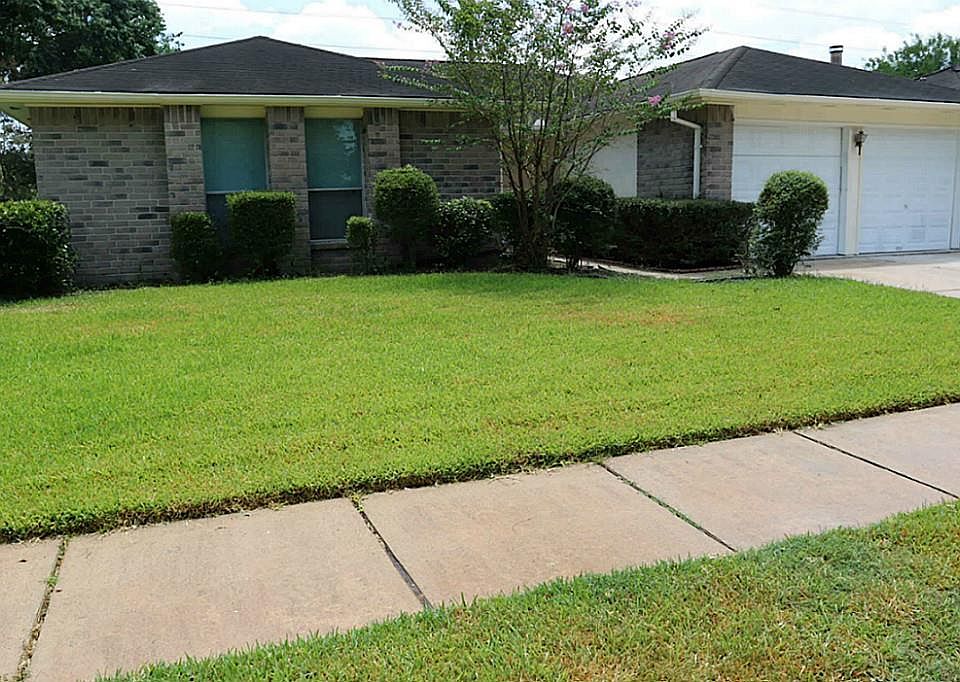 1st image of 19927 Windy Nook Dr