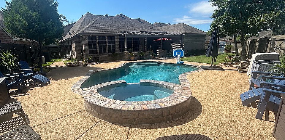 2nd image of 327 Briars Ct