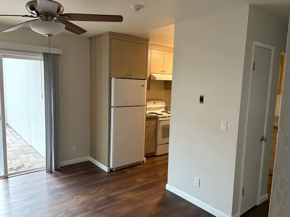 6460 Country Club Dr #B, Rohnert Park, CA 94928